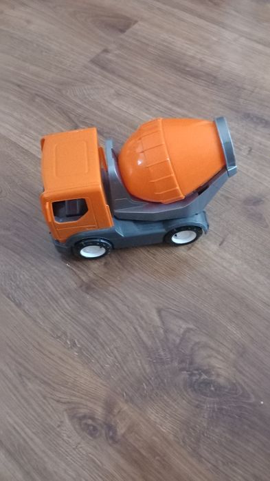WADER  Tech Truck Auto budowlane betoniarka