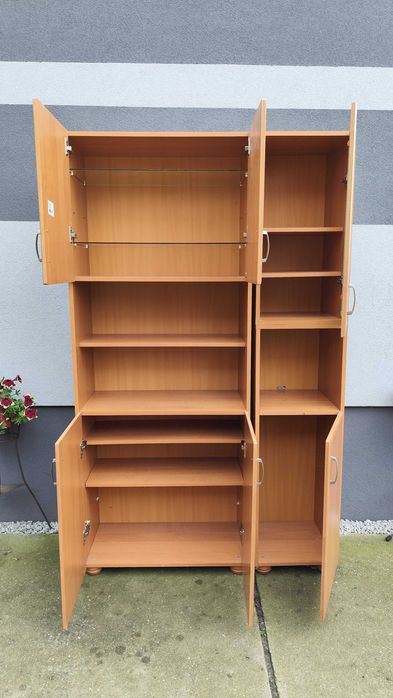 Komplet - dwie szafy / witryna / meblościanka