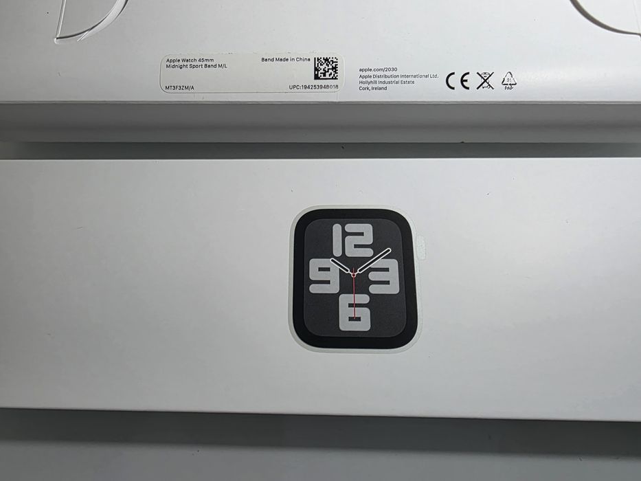 Apple Watch SE (Gen 2) 44mm Silver Aluminum CEL