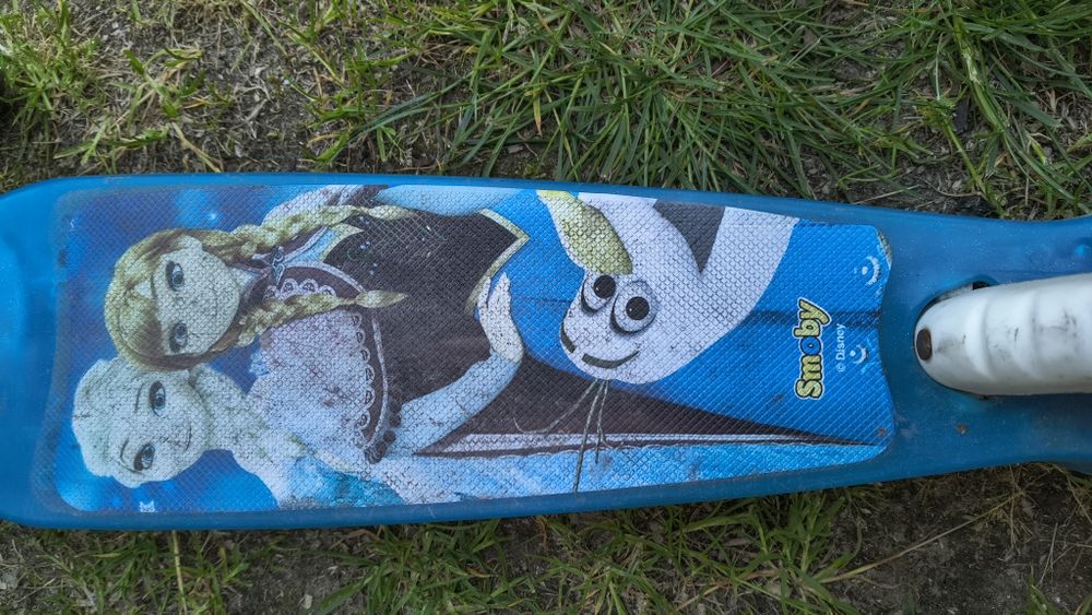 Hulajnoga frozen Smoby w dobrym stanie