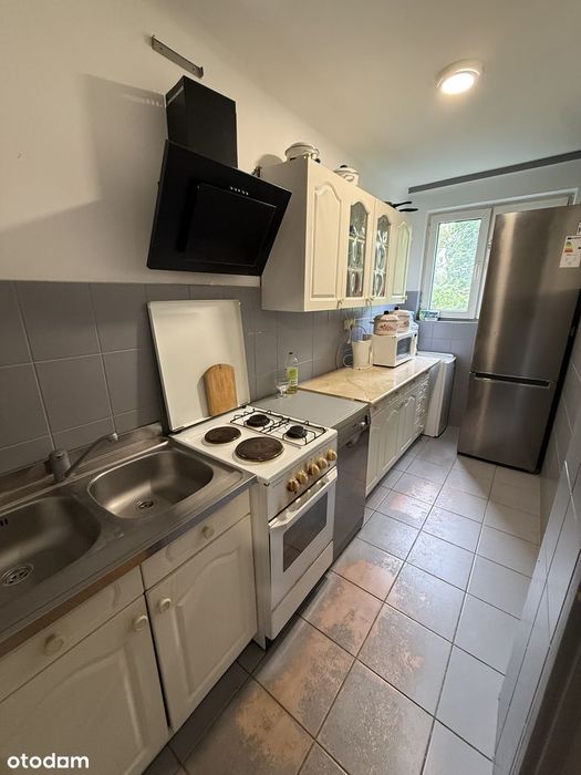 Mieszkanie 4 pokoje / 43 m2 Bałuty / 1700 pln lub 600 pln/os (agencja)