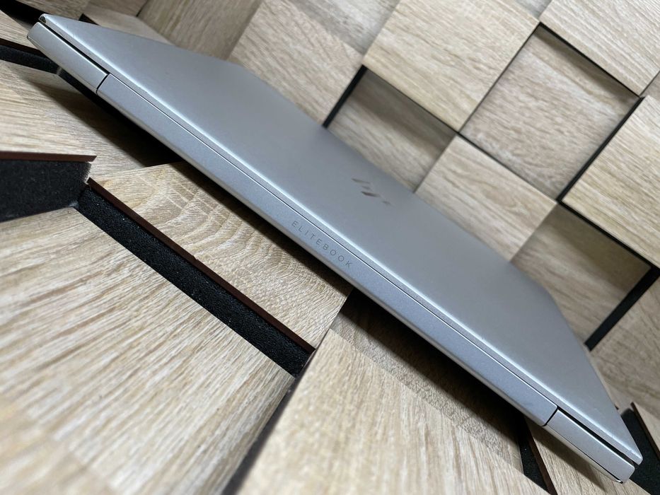 №5377 Ноутбук HP EliteBook 745 G5 14" FHD IPS/7 Pro 2700U/8Gb/SSD240Gb