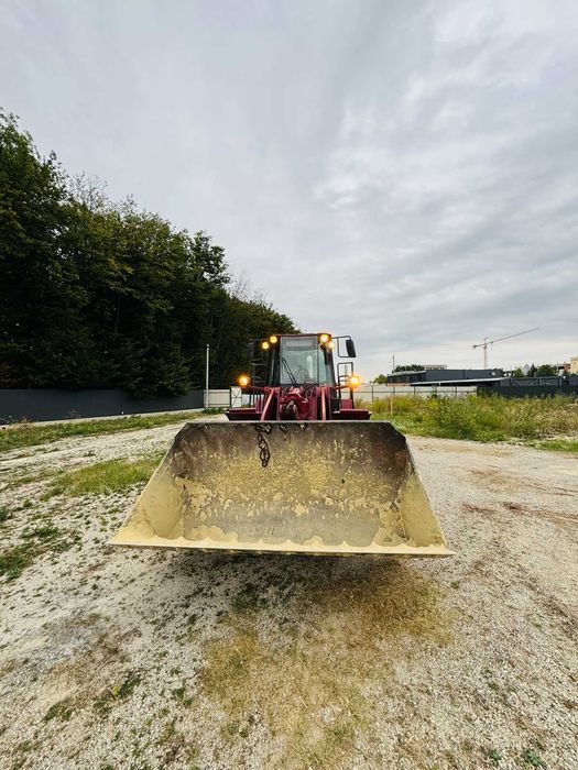 Фронтальний погрузчик CAT 950 Фронтальний навантажувач CAT 950 2000 рік випуску Добрий стан