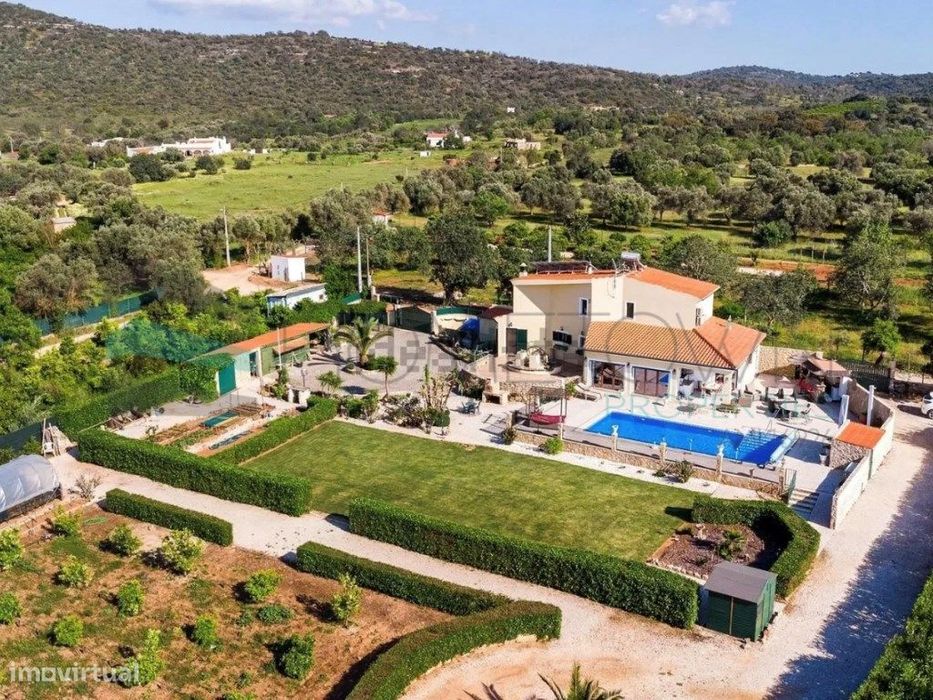 Encantadora moradia V3 entre Boliqueime e Paderne