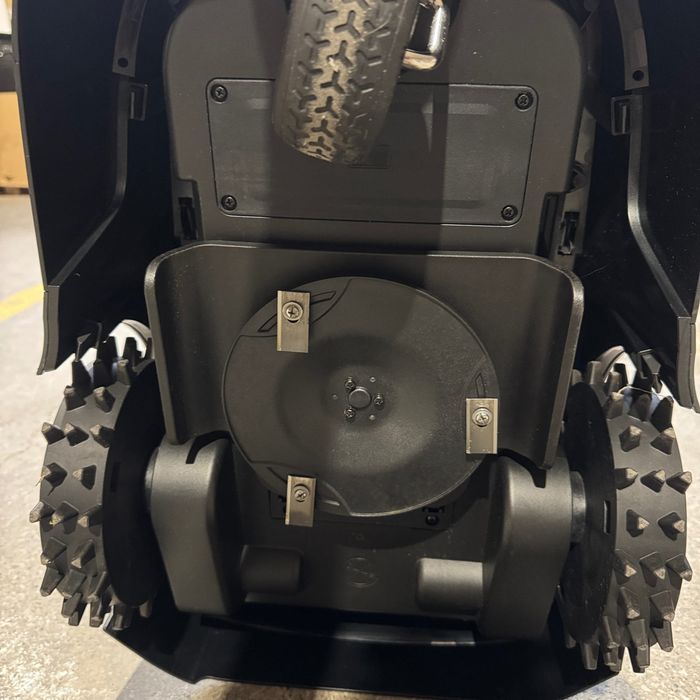 OUTLET MOVA ViAX 250 Robot Koszący Bez Kabla 250 m2