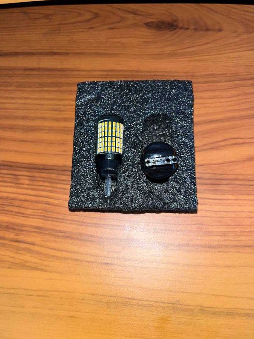 Лампа світлодіодна автомобільна ( задній хід )