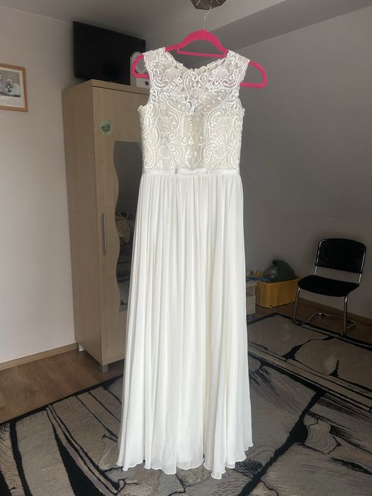 Suknia ślubna muślinowa haft S salon Demi