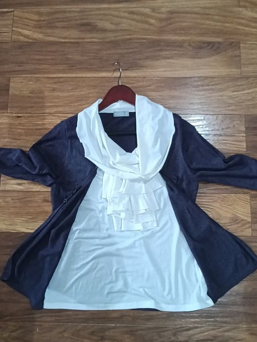 Śliczna bluzeczka jakby ze sweterkiem. Per Una rozm L-Xl