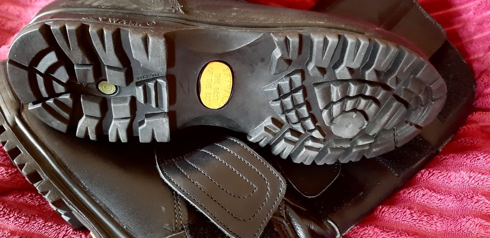 мото сапоги предлагаю