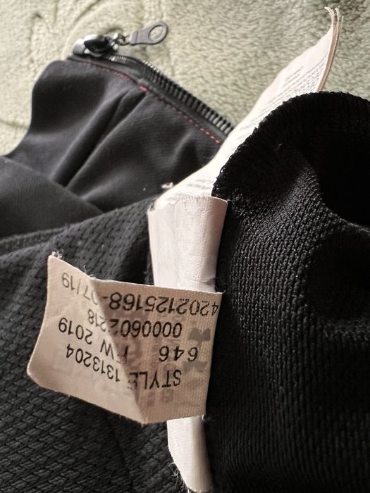 Продам оригінальну чоловічу олімпійку Under Armour (чорно-червона)