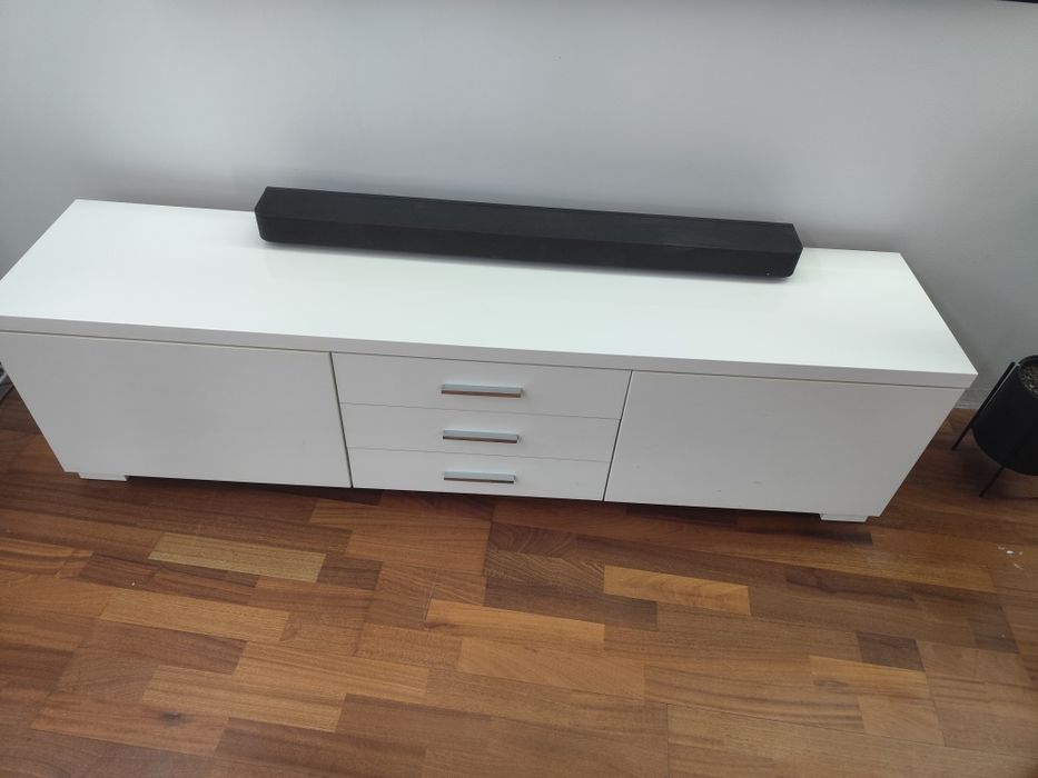 Szafka pod telewizor