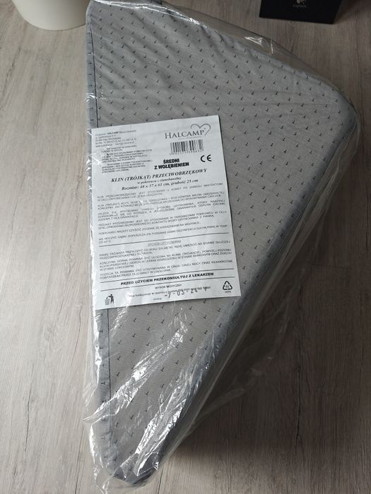 Klin trójkąt przeciw obrzękowy