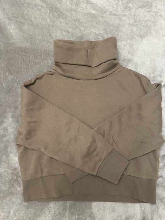 Кроп толстовка Zara