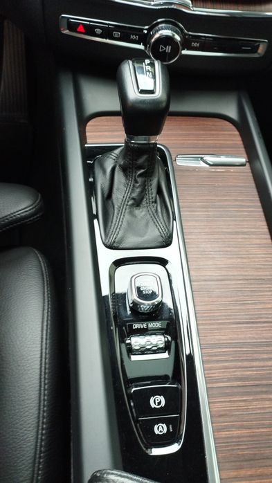 Volvo XC60 D4 pierwszy właściciel