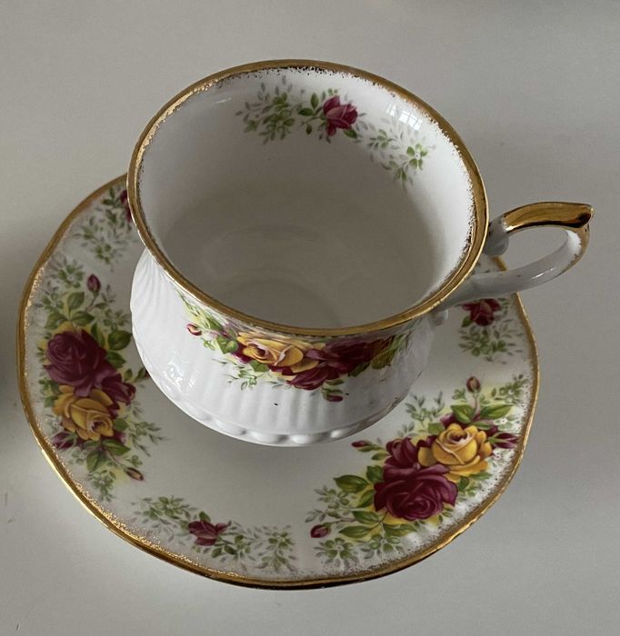 Chávena chá Queen’s Staffordshire