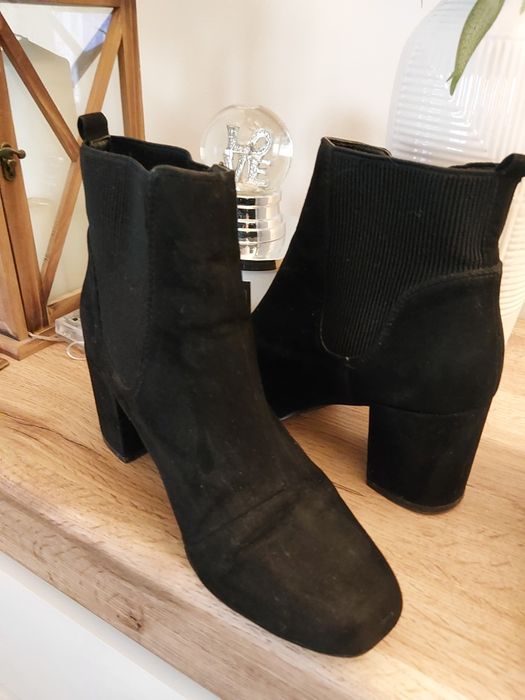 Czarne buty botki na obcasie slupku