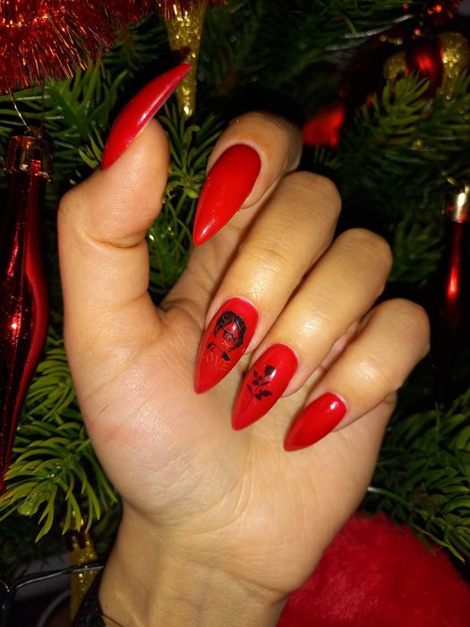 Маникюр, педикюр, нарашивание