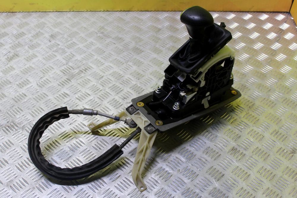Куліса КПП 4L2713041AF Audi Q7 Ауді кю Ручка переключатель передач