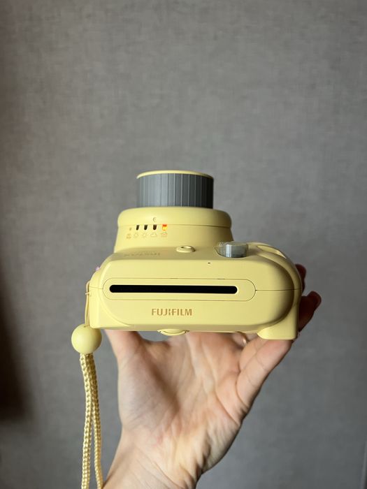 Фотоапарат instax mini 8