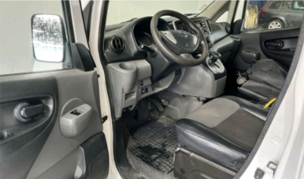 Nissan E-NV200 4p Profissional