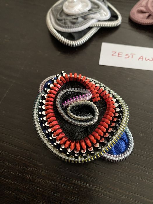Broszki handmade z suwaków unikat zestaw 66