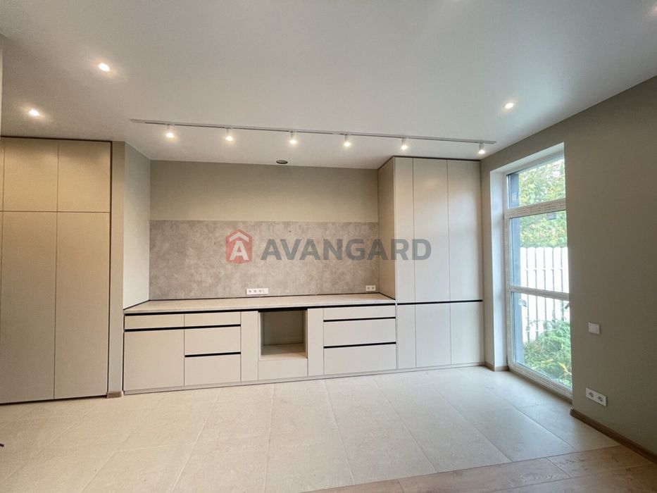 Таунхаус з ремонтом, с.Нові Петрівці, Київська обл.