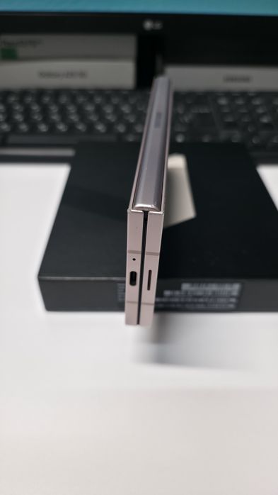 Samsung Fold6 12/512Gb, Офіційний