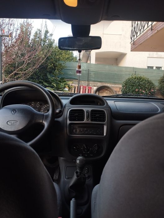 Renault Clio 2001