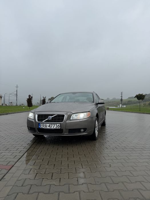 Volvo S80