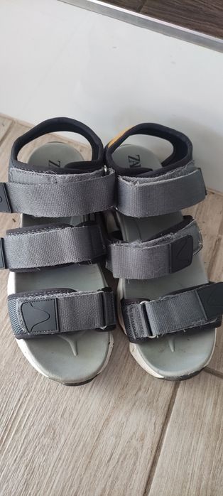 Zara sandaly duże  38