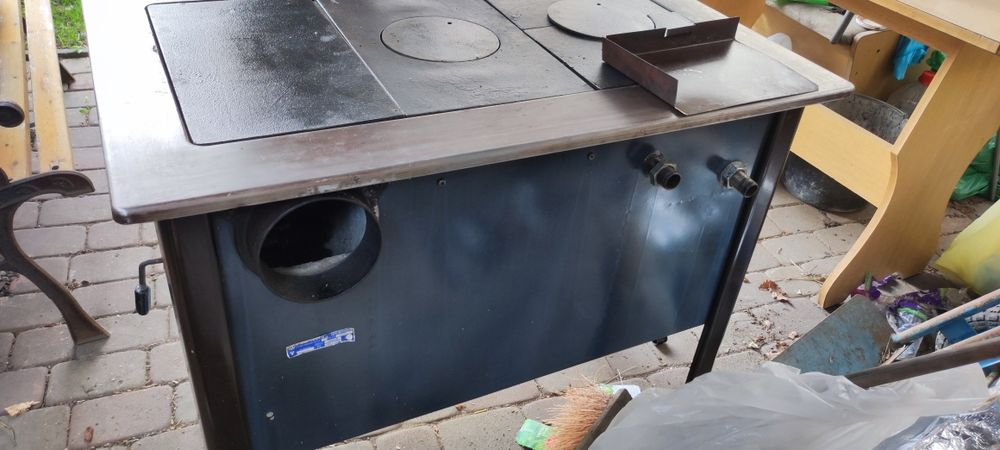 Piec kuchenny z wężownicą, prawy