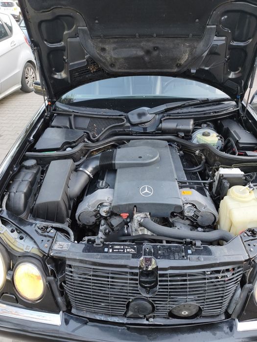 Mercedes w 210 4.2V8 1996r.