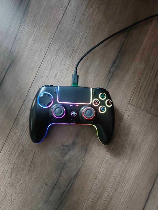 Bezprzewodowy Pad Kontroler RGB Hall Effect PS4 / PC / Switch / iOS / Android