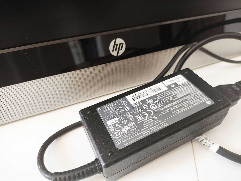 Компьютер Hewlett Packard  ALL In One  HP model No: 20-2110nf