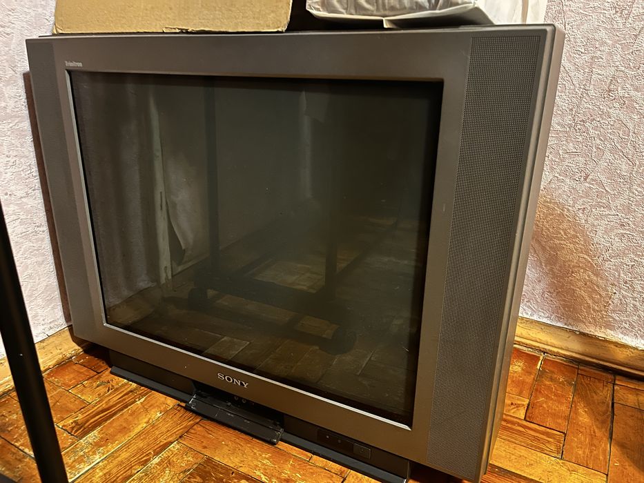 Телевізор sony сірий