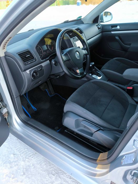 Volkswagen Golf 5 2.0 дизель, автомат