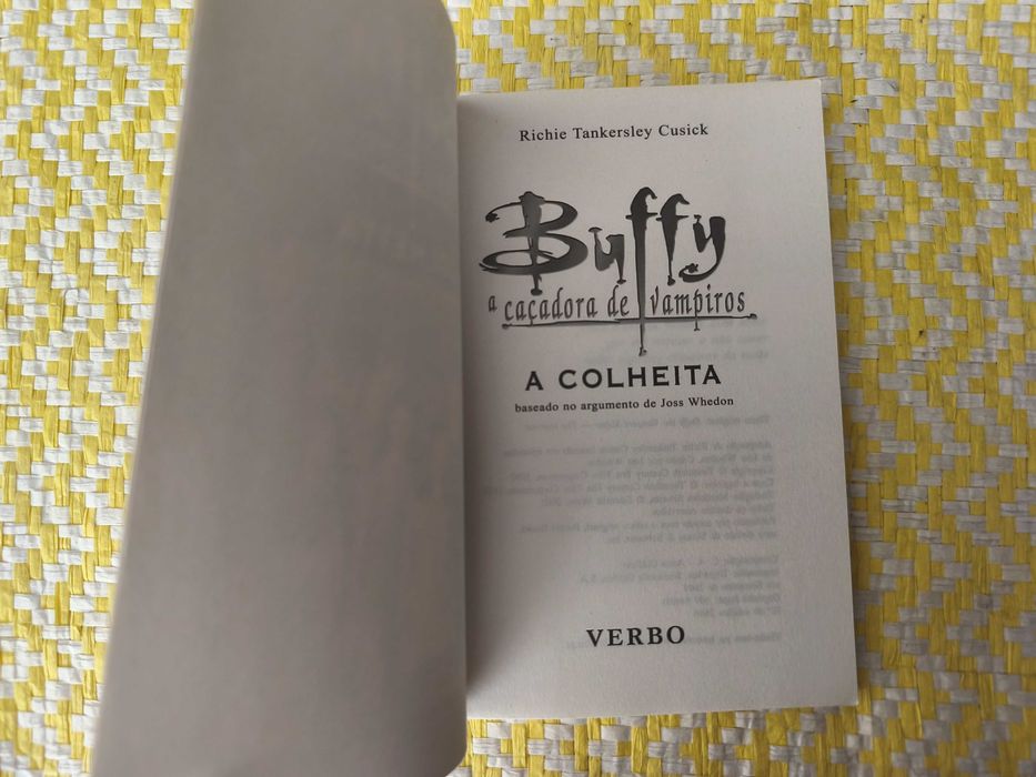 Buffy Caçadora de Vampiros - A Colheita
Richie Tankersley Cusick