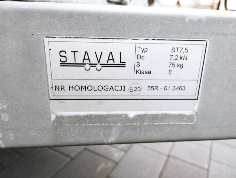 Przyczepka samochodowa z plandeką