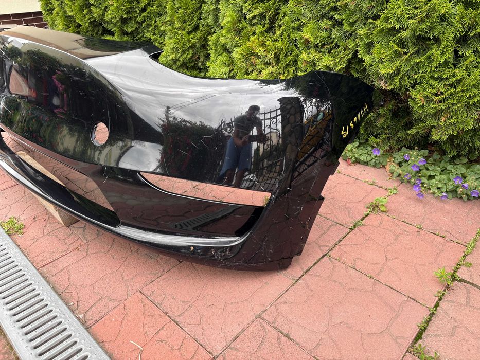 Бампер передній Tesla Model Y (2022 без парктроніка)