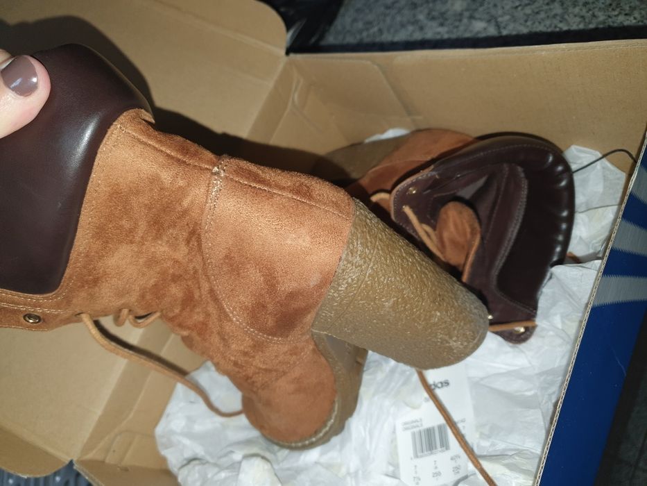 Botas altas castanhas seaside