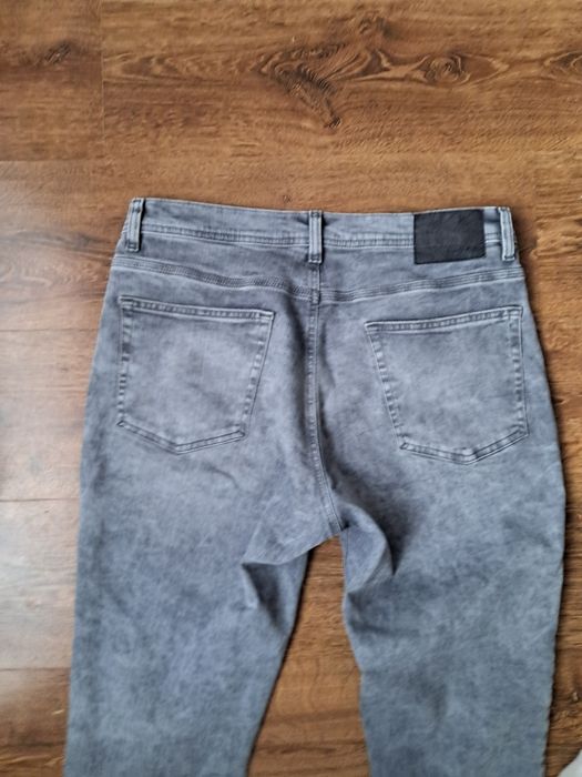 Spodnie jeans szare slim roz 44
