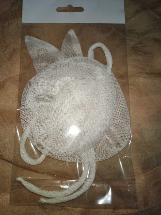 Белая роза из фатина