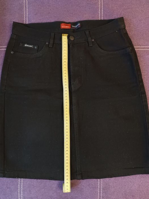 Жіноча спідниця джинсова класична
