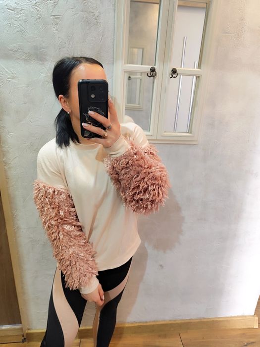 Sweterek sweter damski młodzieżowy Bershka S M