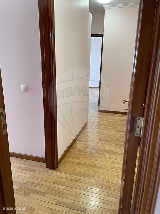 Apartamento T2 para arrendamento