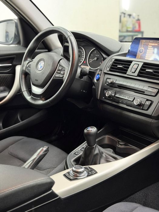 BMW 118D  serie 1 — photo 4