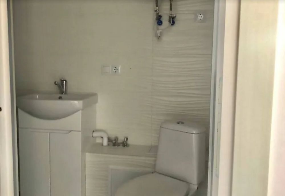 Продаж приміщення 78 кв.м. на вул. Білогірська