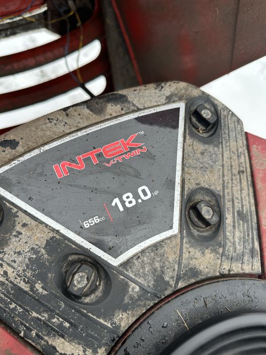 Traktorek ogrodowy kosiarka Simplicity Regent 18HP 2009 rok