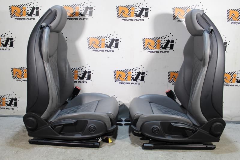 Bancos Frontais Audi TT 8S / FV
