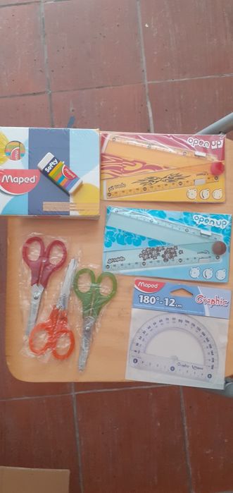 Material escolar diverso Novo